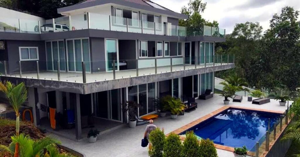 Luxuriöse Villa mit Swimmingpool in Sihanoukville.