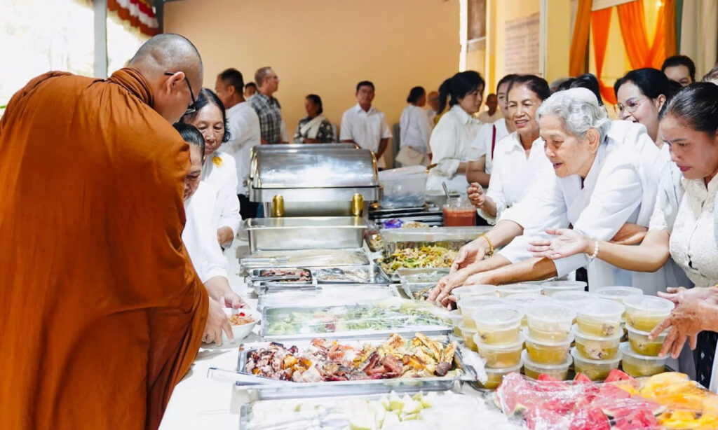 Visak Bochea Feierlichkeiten im Wat Smathi in Kep am 01.05.2026 (7)